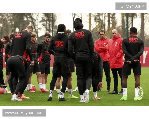 圣诞假期米兰全队放假一天，次日恢复训练