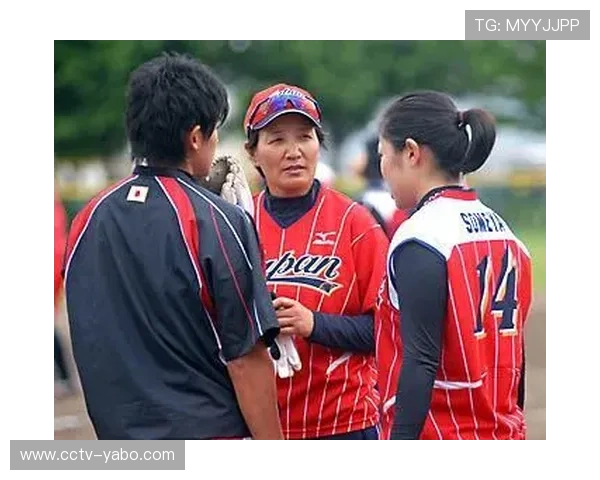中国女垒老将鲁莹本垒打助辽宁蓝鲨夺冠，获总决赛MVP